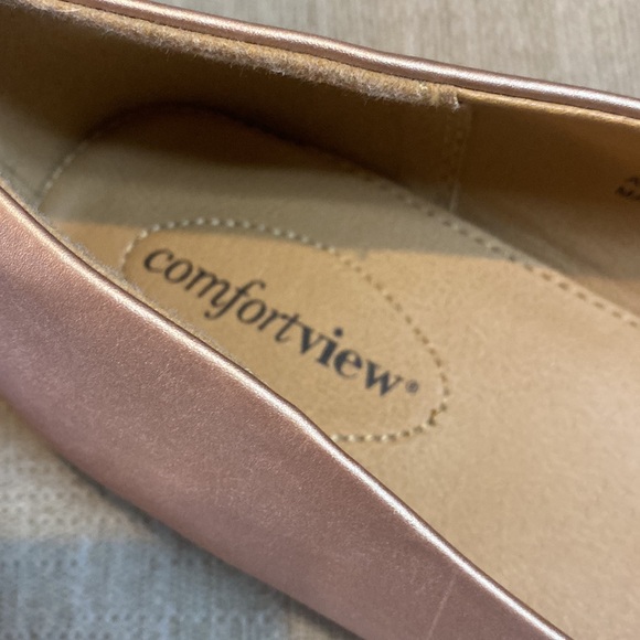 Comfortview NEW Gold Metallic Round Toe Size 12 Women’s Loafers - Picture 9 of 16